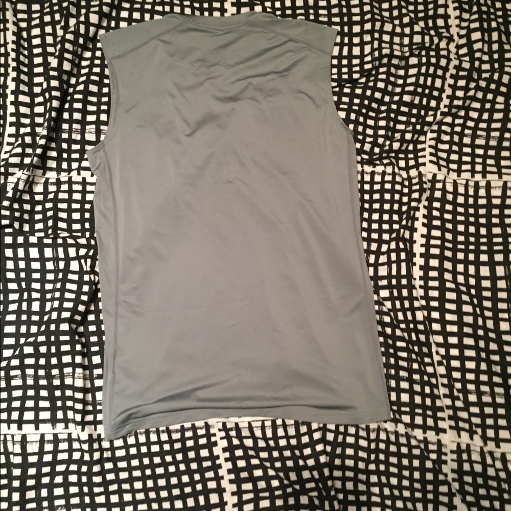 Nike Tank Top - Picture 4 of 4